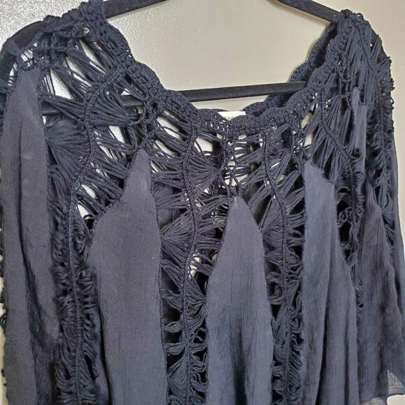 Umgee Peasant Top Womens Size S/M Black Crochet Cut Out Peasant Goth Darkwear - Picture 4 of 10